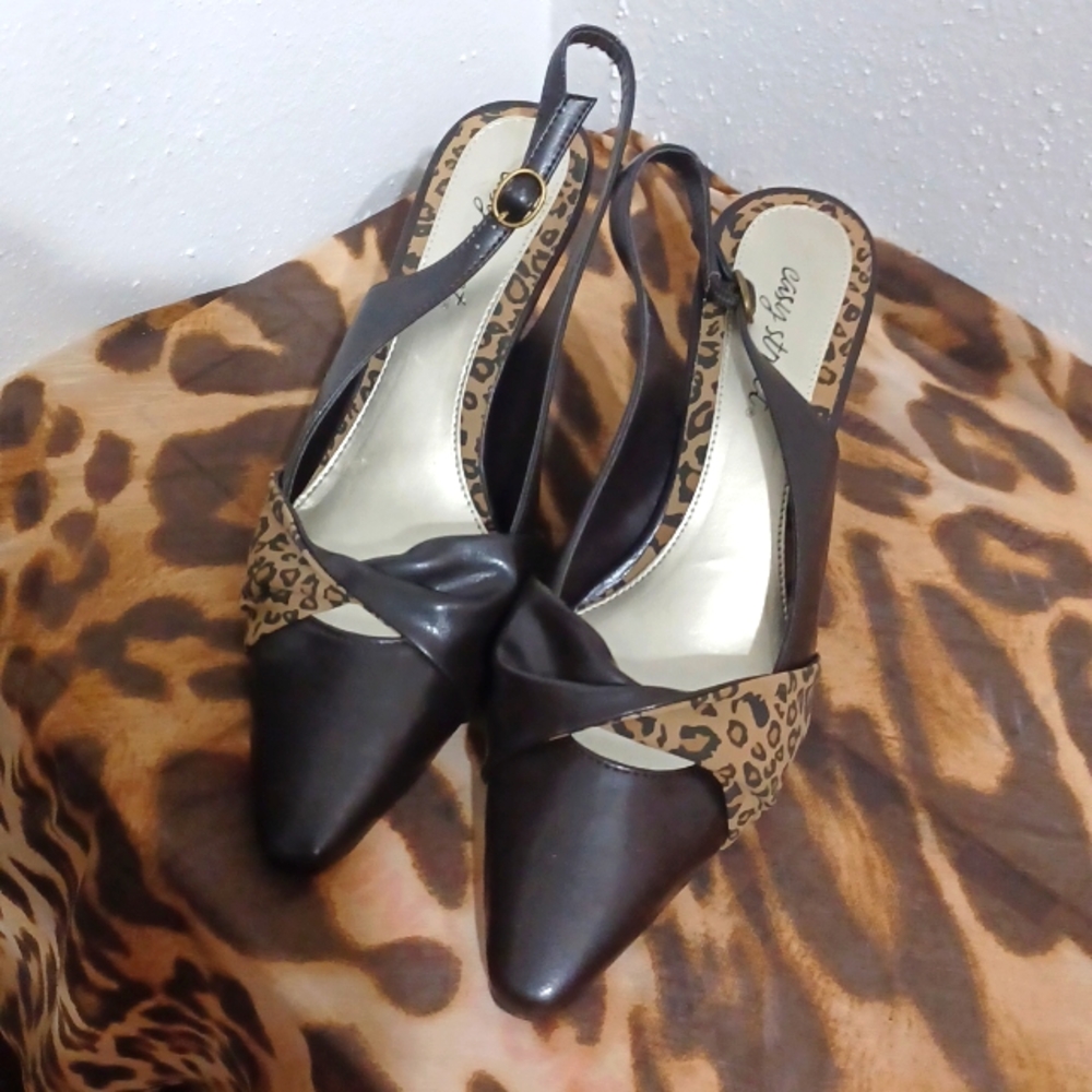 Easy Street stap heels